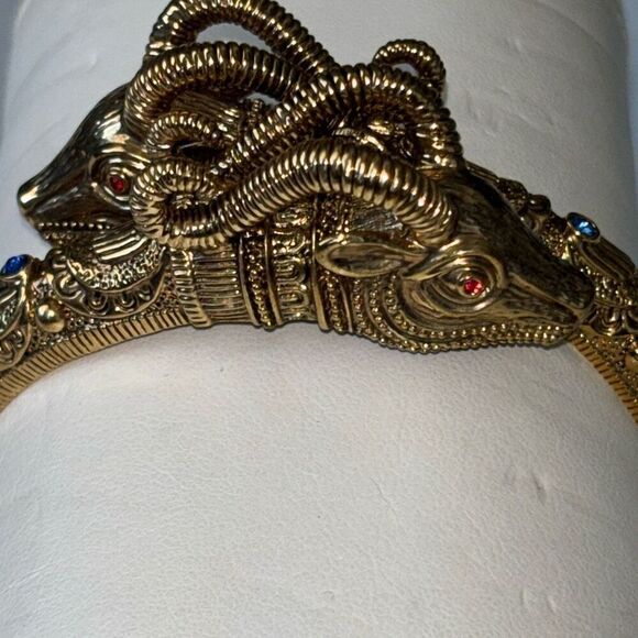 Camrose & Kross JBKennedy Double Ram Head Hinged Bracelet - Picture 2 of 10